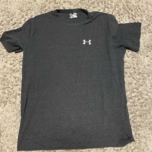 Under armour tshirt